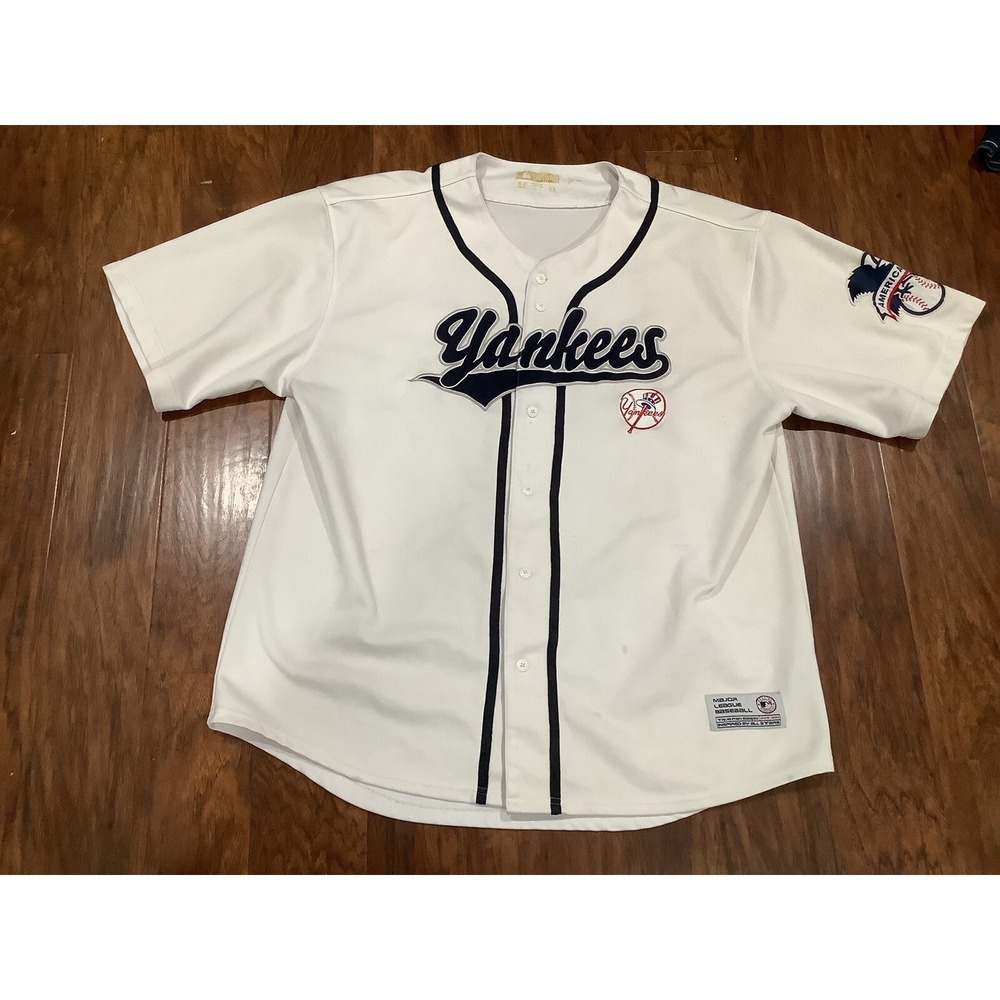 True Fan Series MLB New York Yankees Team Jersey , Size 2XL , Preowned